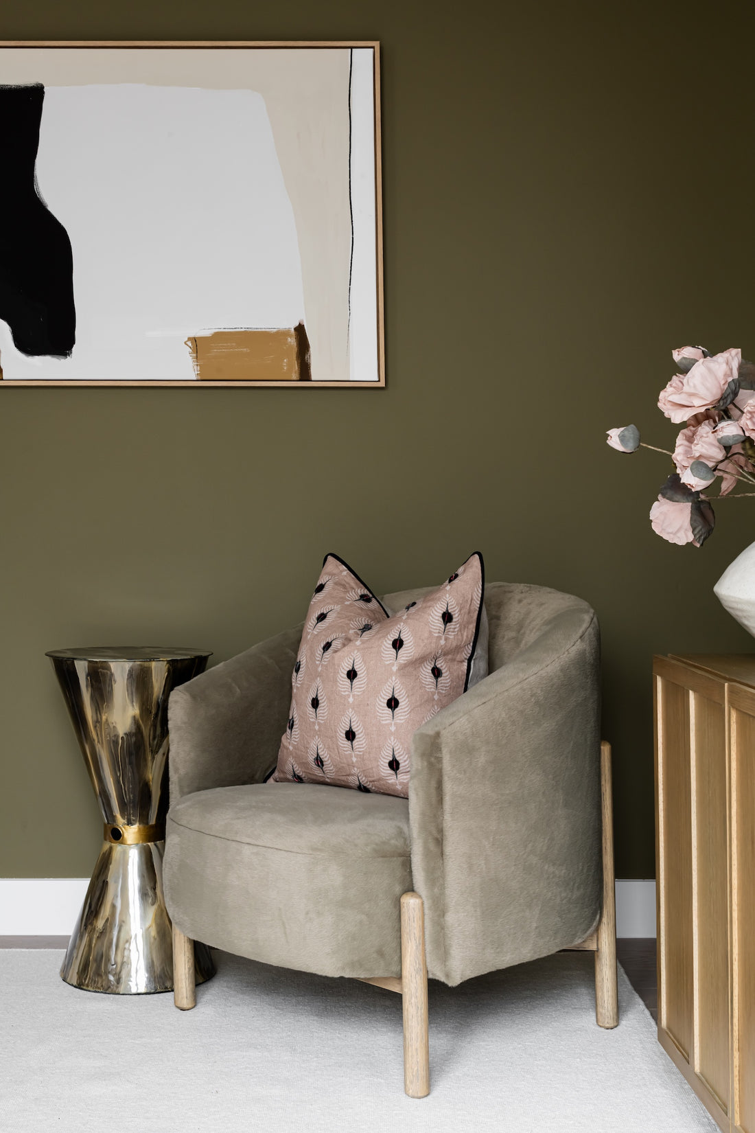 Daringly green & neutral