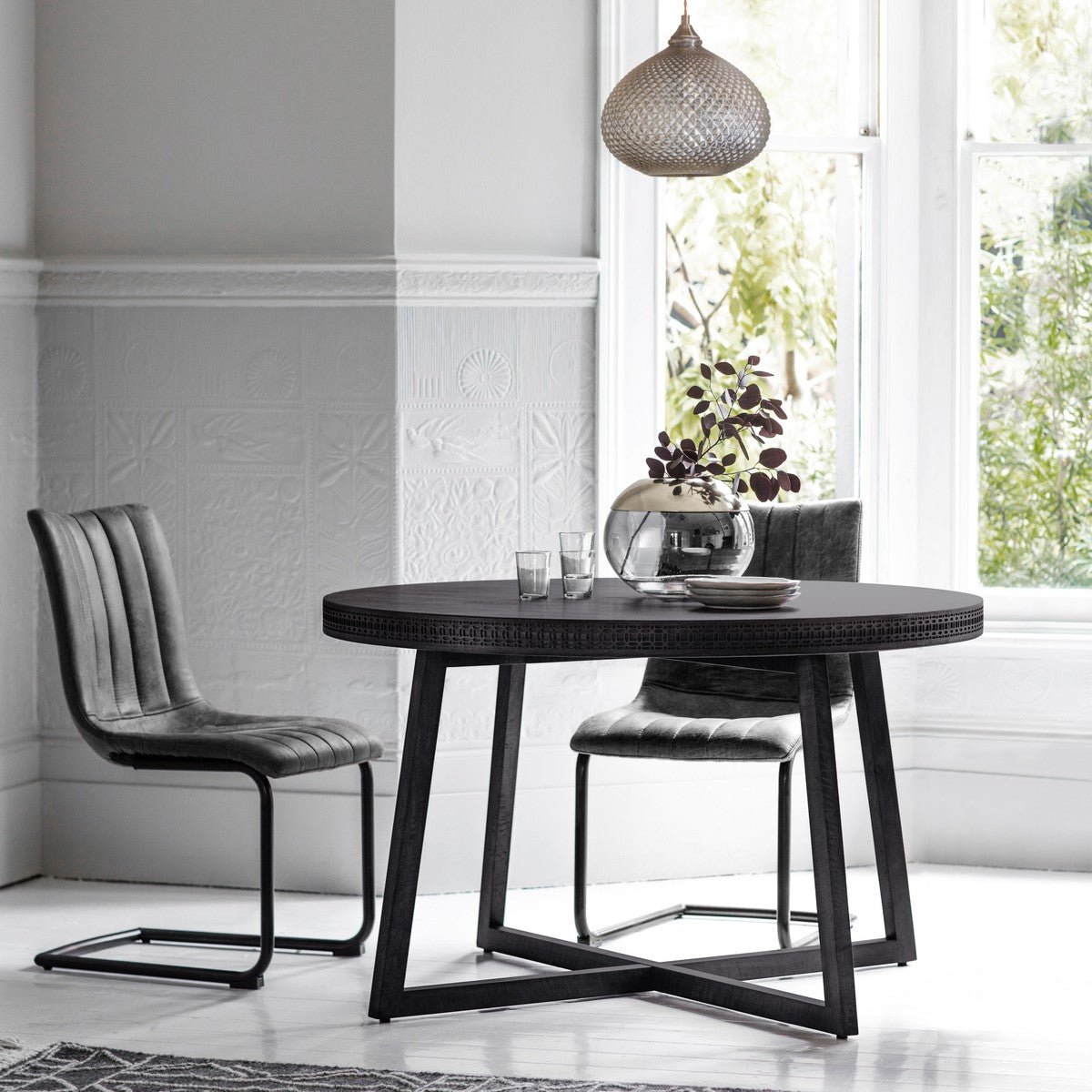 Kahlo Round Dining Table Black lifestyle