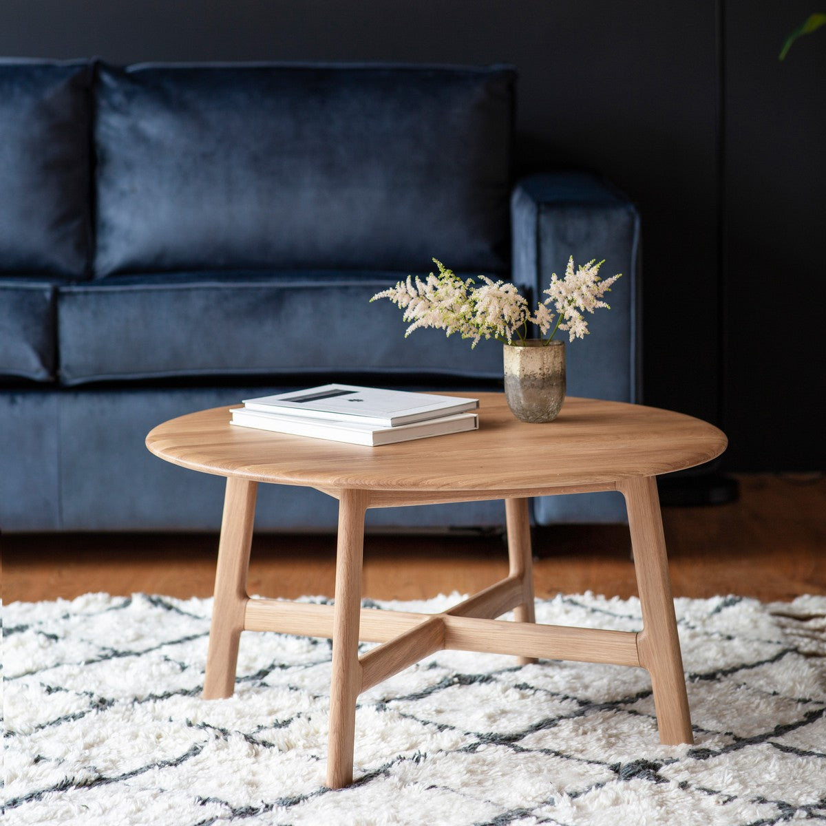 Picasso Round Coffee Table Oak lifestyle