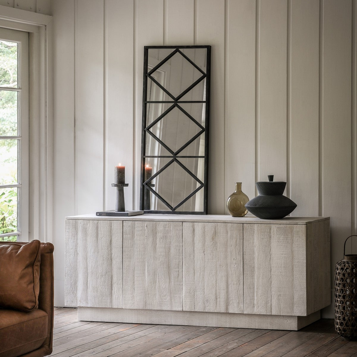 Homestead Sideboard Whitewash lifestyle