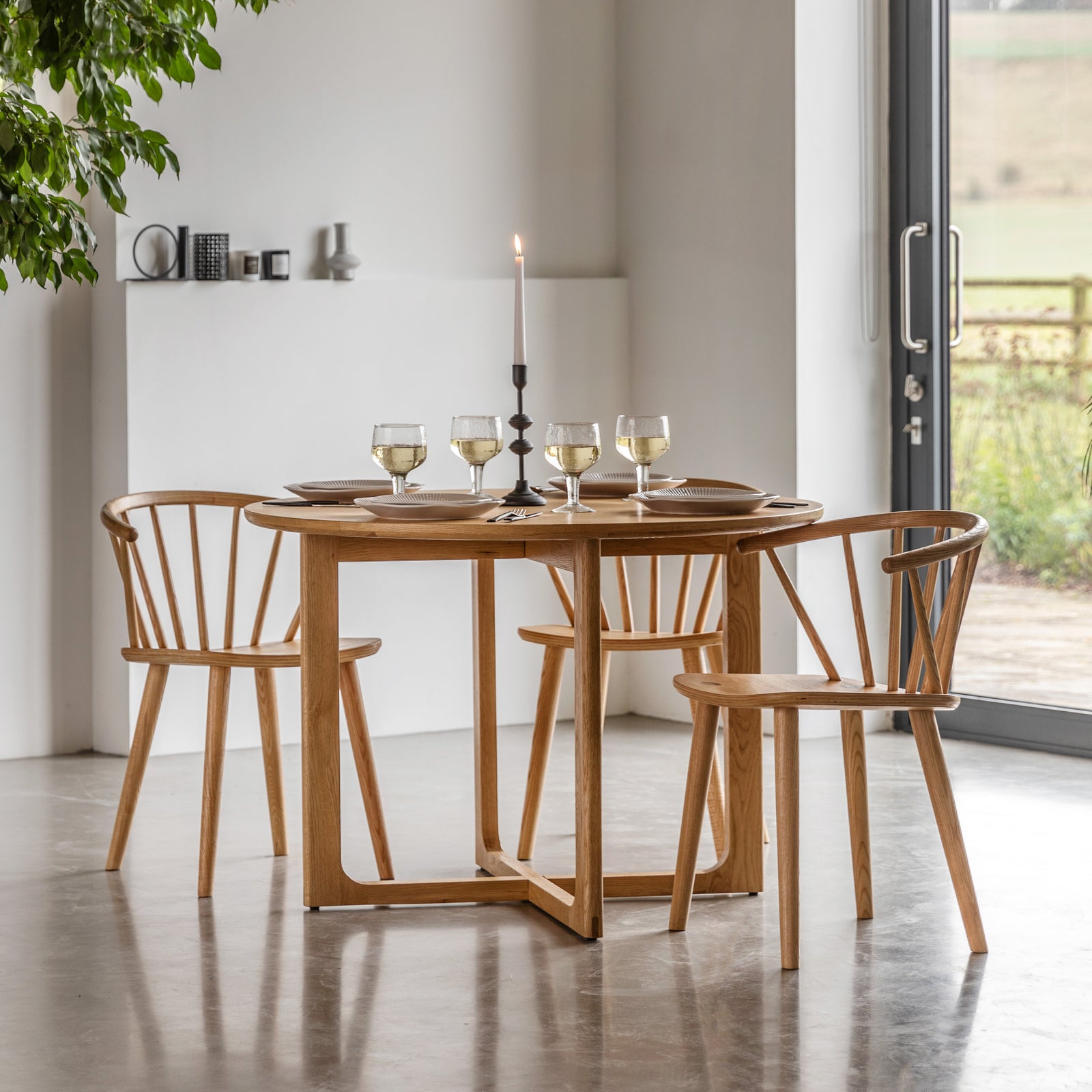 Shaker Round Dining Table Natural lifestyle
