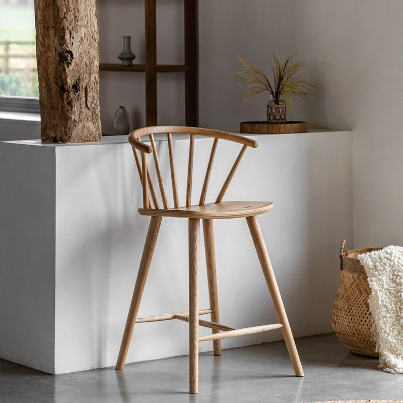 Shaker Stool Natural lifestyle