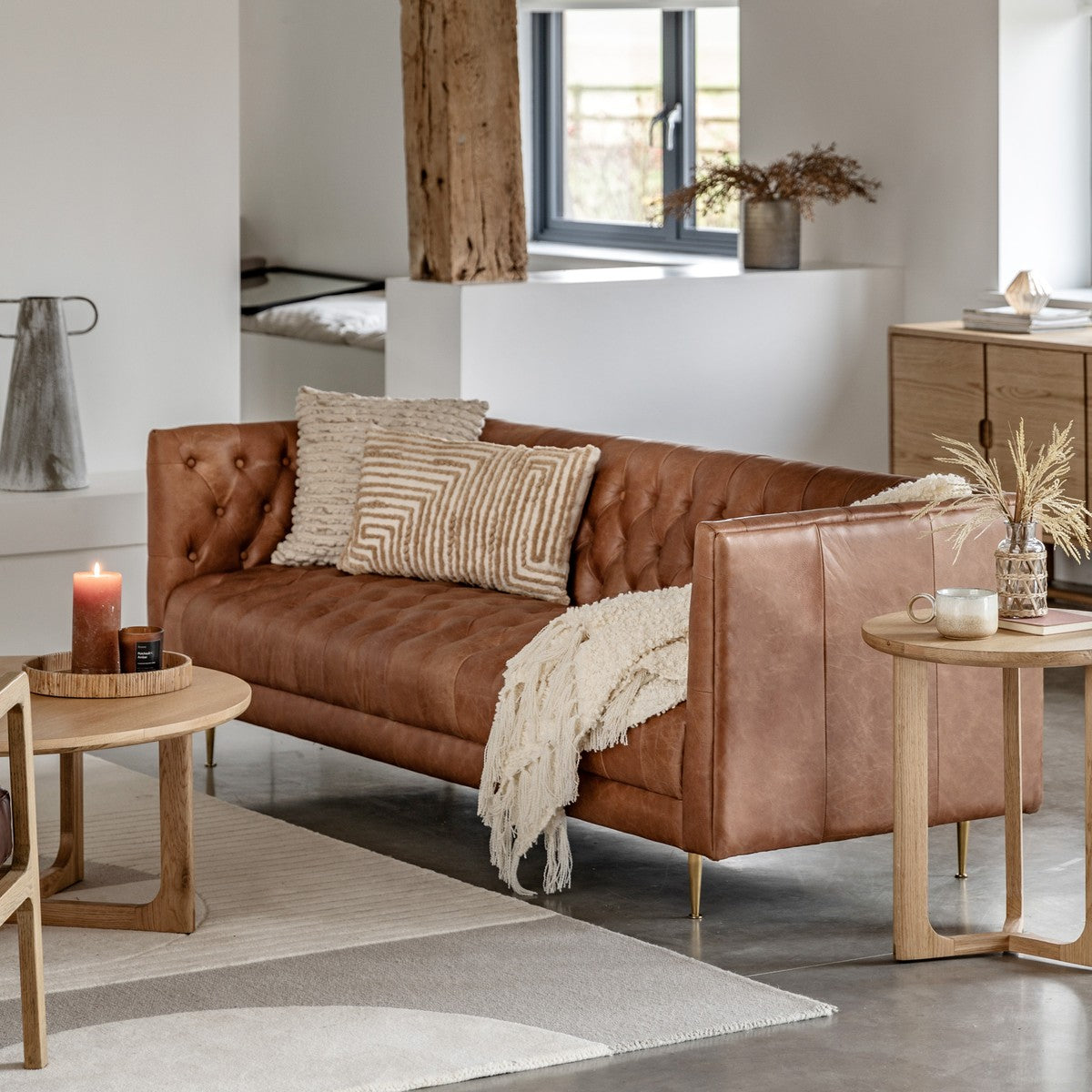 Oslo Sofa Antique Leather lifestyle