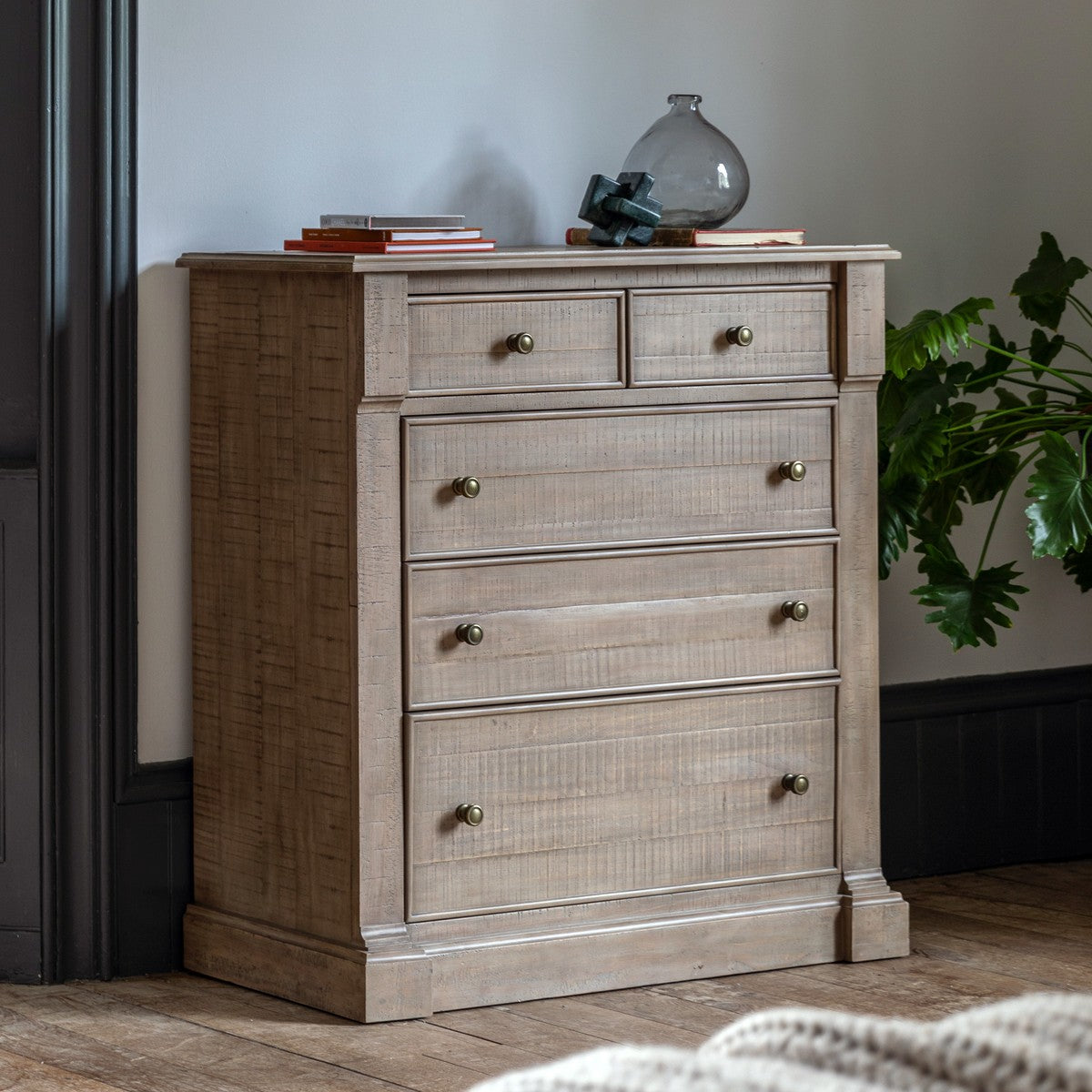 Bologna Chest of Drawers Small lifestyle