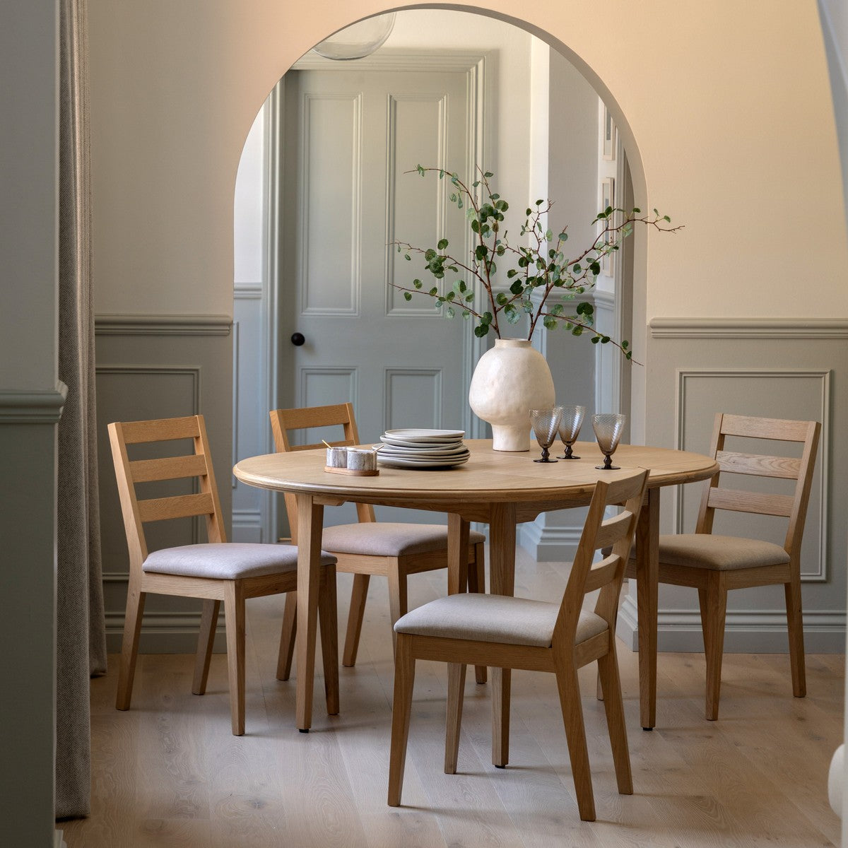 Arden Dining Table (Round) lifestyle