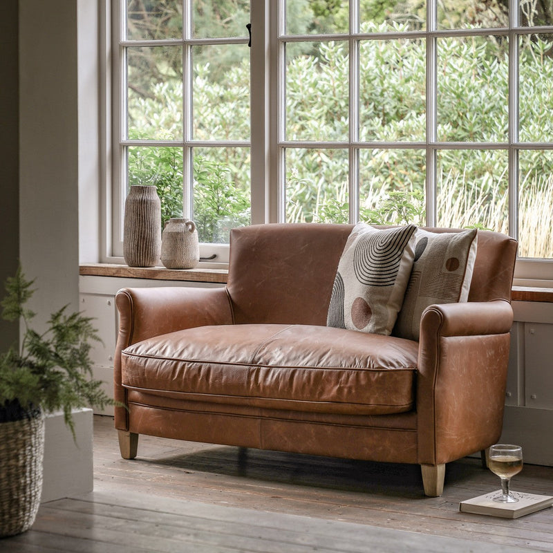 Klint Sofa lifestyle