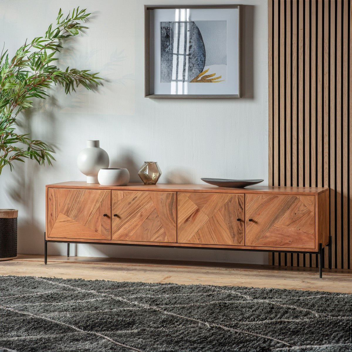 Gropius Media Unit lifestyle