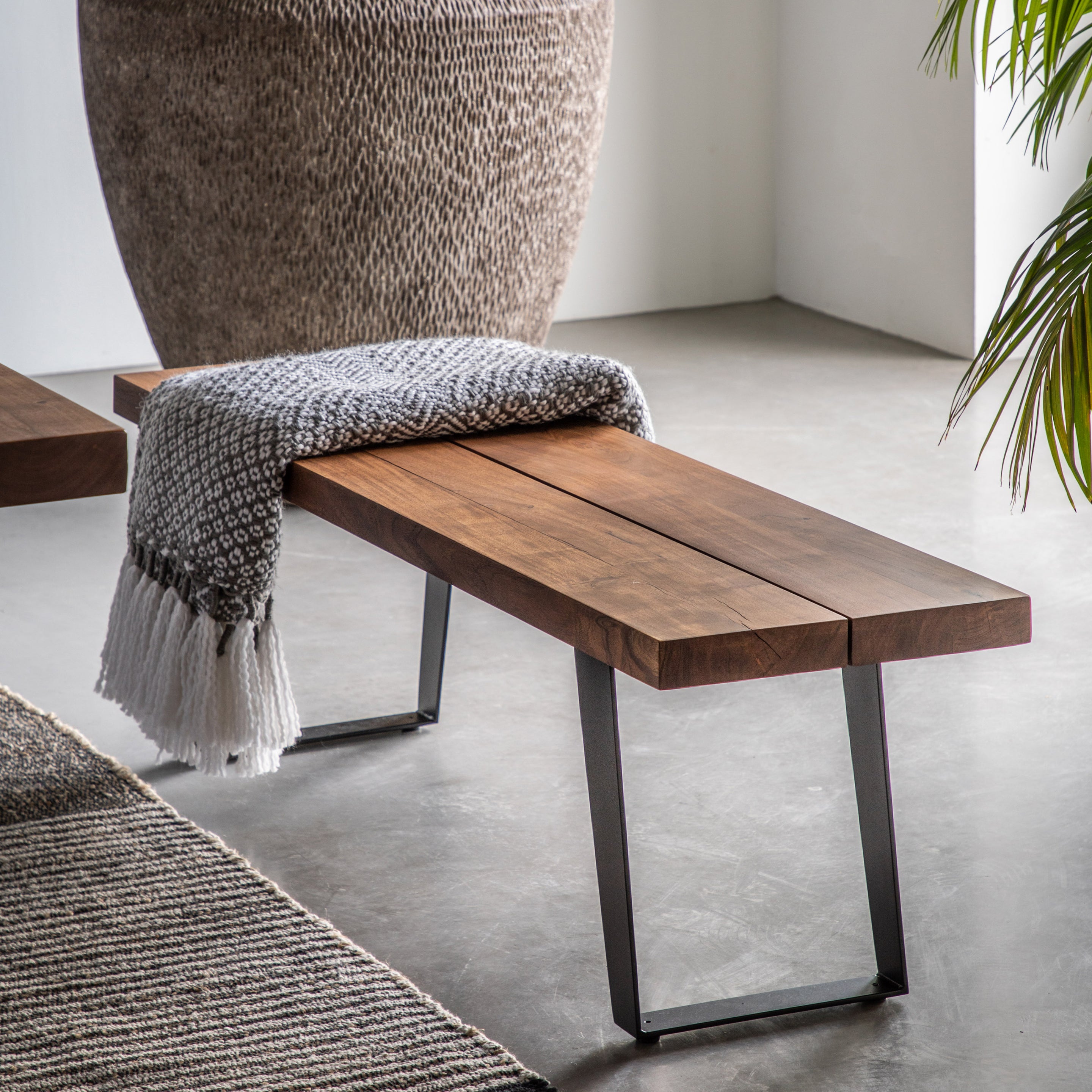 Chippendale Dining Bench Natural lifestyle