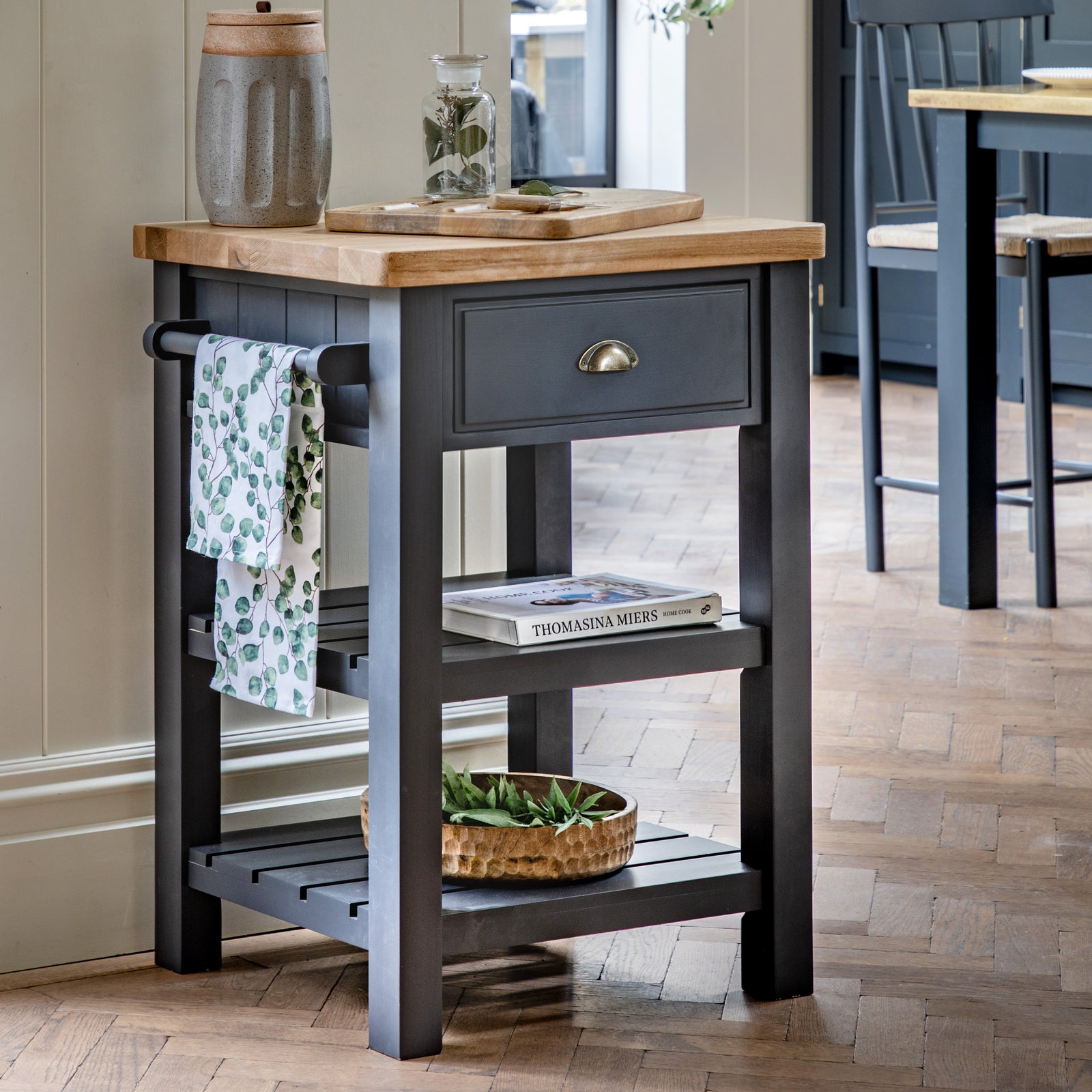 Bauhaus Kitchen Island Meteror lifestyle