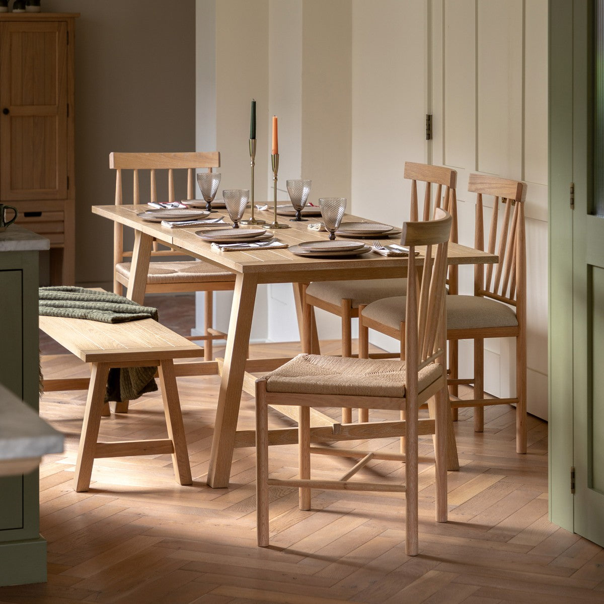 Belgravia Dining Table (Trestle) lifestyle