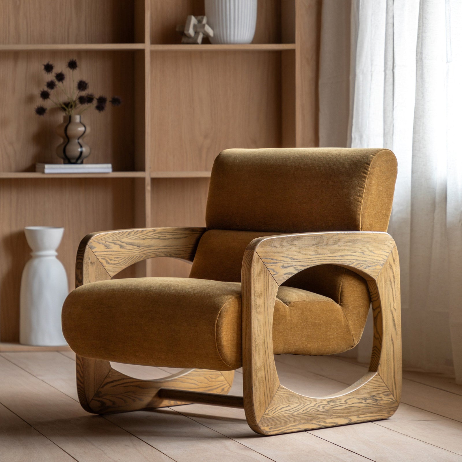 Savona Armchair Verona Golden lifestyle