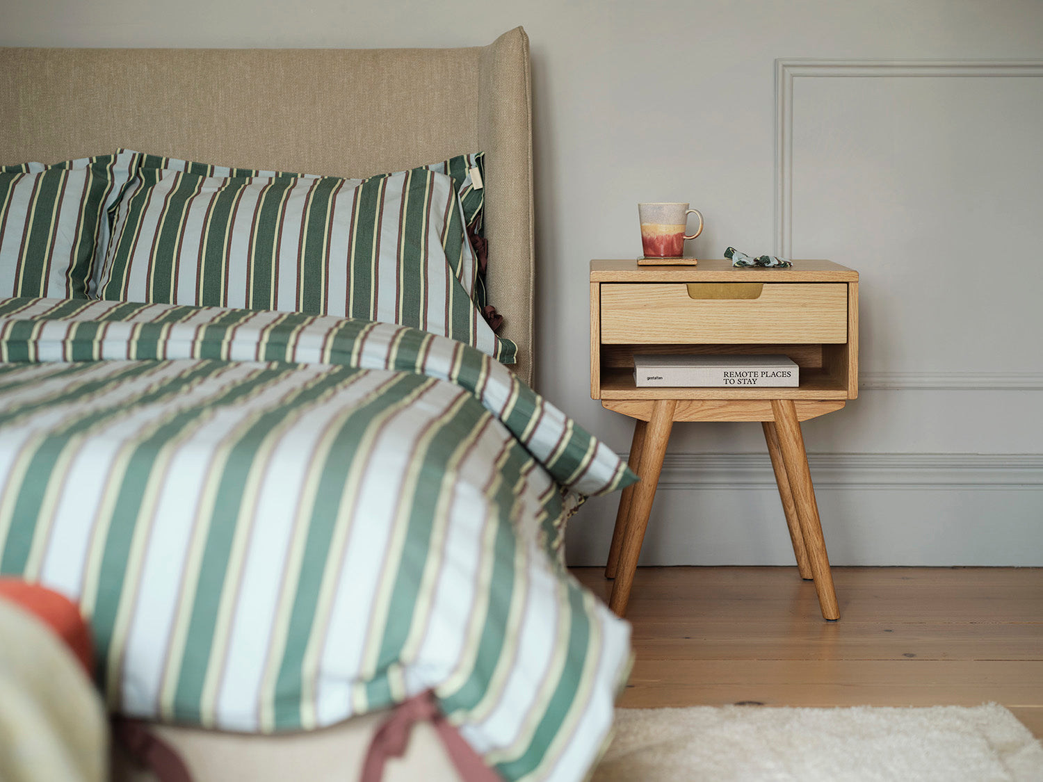austen-bedside-table-BSIDE01-WID-OAK-lifestyle