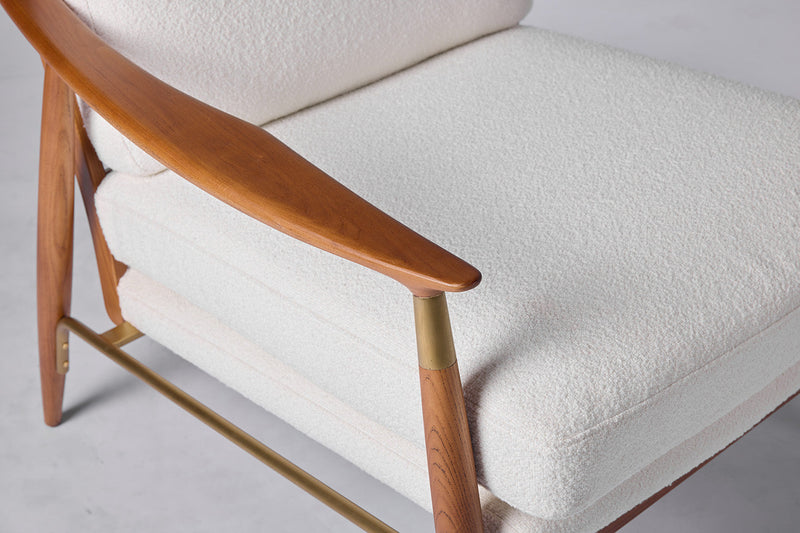 marlowe-accent-chair-CHAIR03-SML-BIV-lifestyle