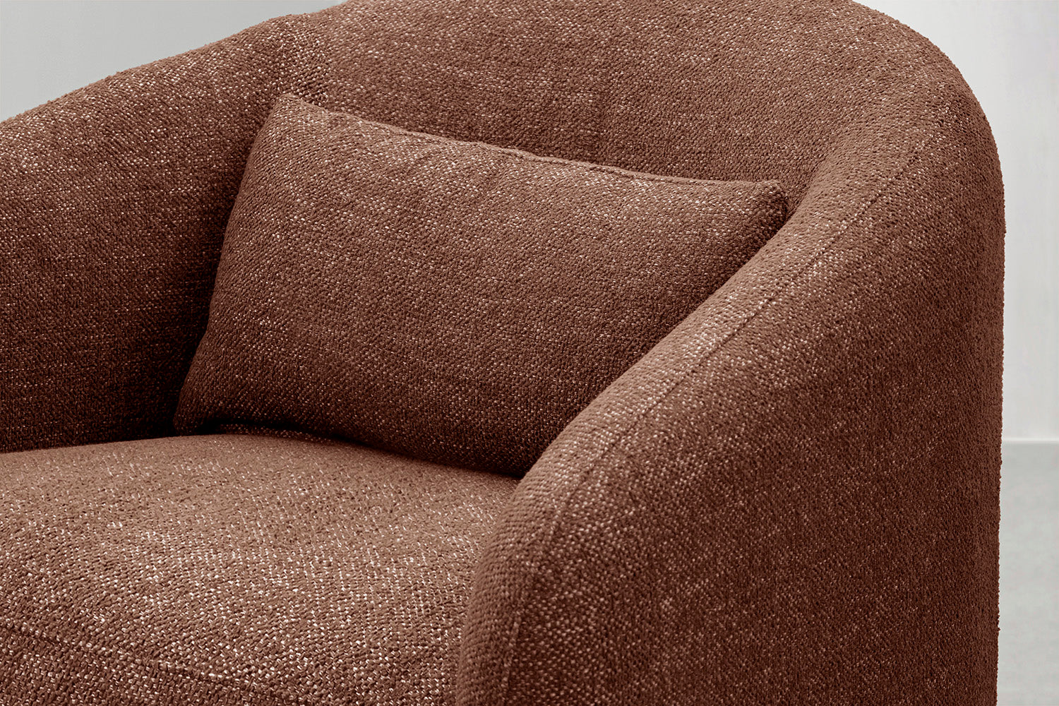 mancini-accent-chair-CHAIR05-LRG-OAM-lifestyle