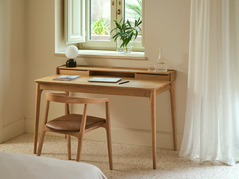 edison-desk-DESK01-1DR-OAK-lifestyle