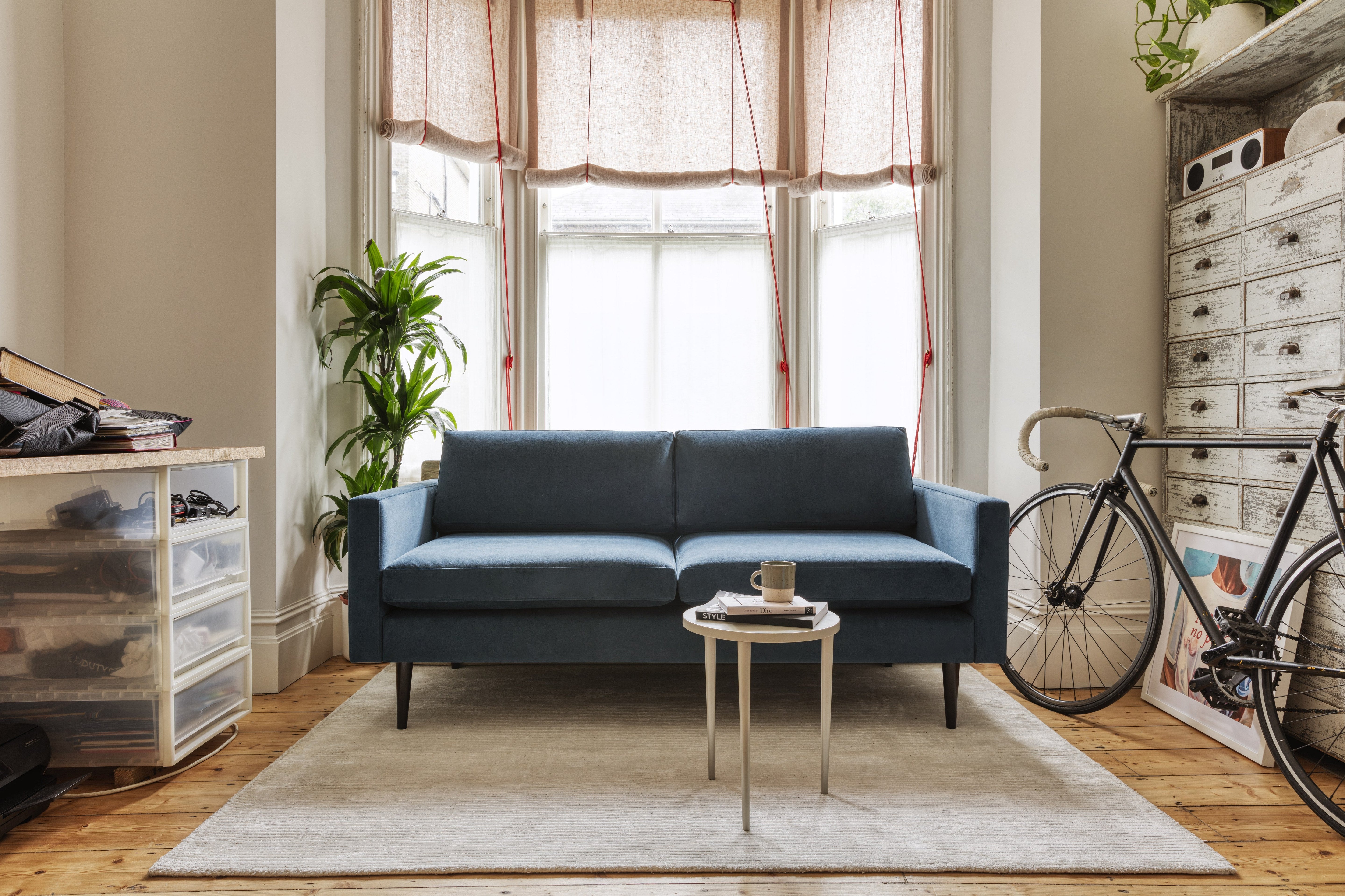 Walter 2-Seater Sofa Velvet Teal lifestyle
