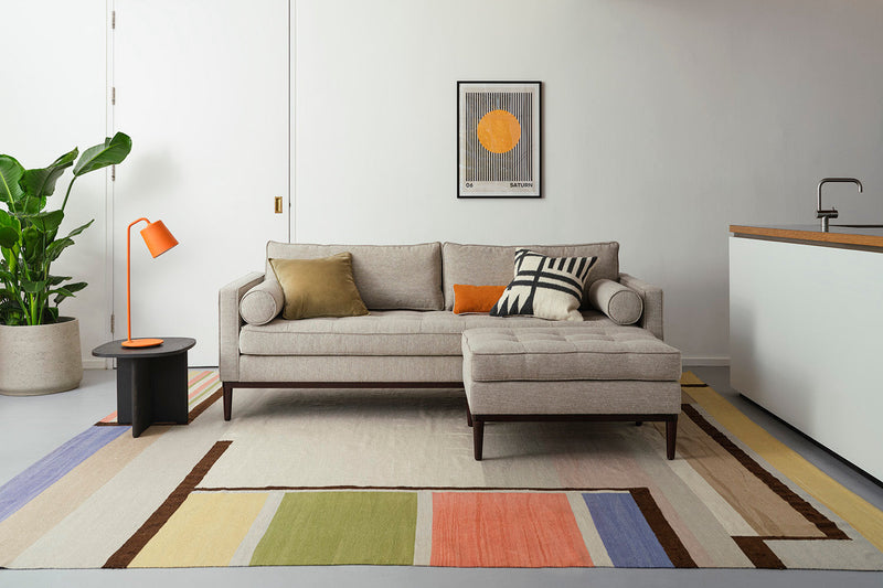 mies-2-seater-sofa-with-ottoman-MODEL02-CONF-02-LP-lifestyle